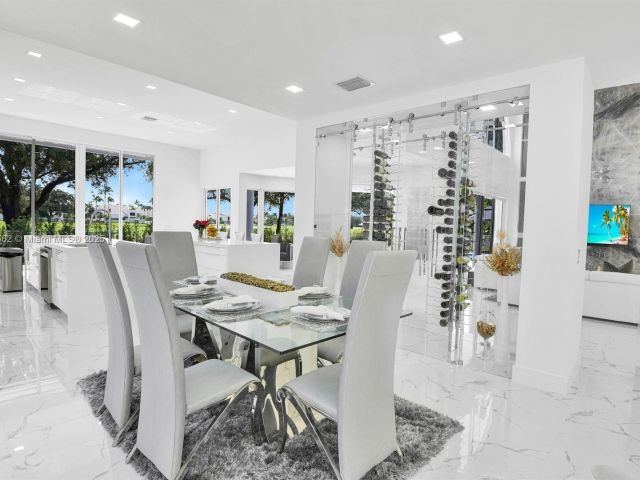 Дом в аренду по адресу 2578 NW 63rd Ln - фото 5747055