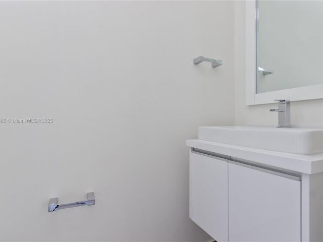 Продажа дома по адресу  - фото 5585450