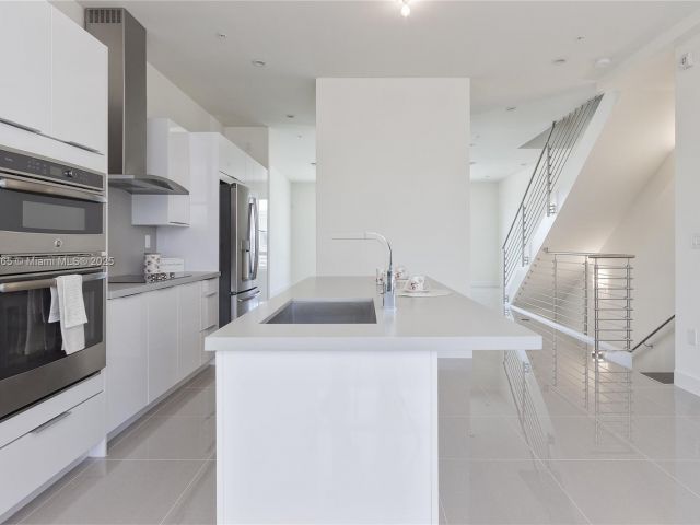 Продажа дома по адресу  - фото 5585451