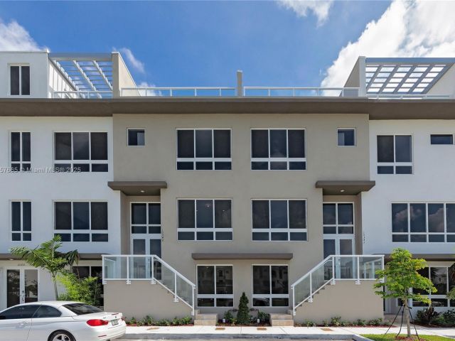 Продажа дома по адресу  - фото 5585458