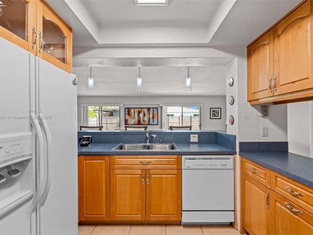 Продажа дома по адресу 6311 SW 93rd Ct - фото 5556268