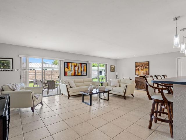 Продажа дома по адресу 6311 SW 93rd Ct - фото 5556276