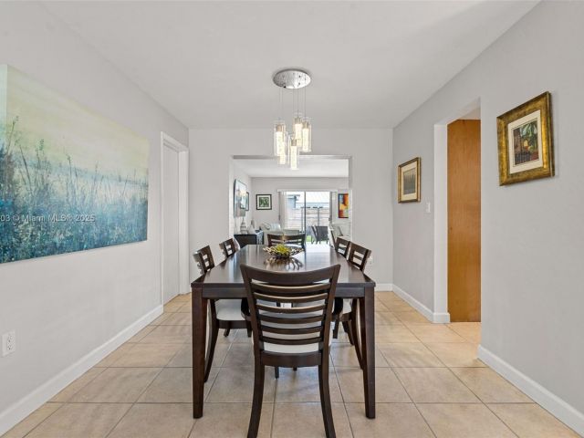 Продажа дома по адресу 6311 SW 93rd Ct - фото 5556278