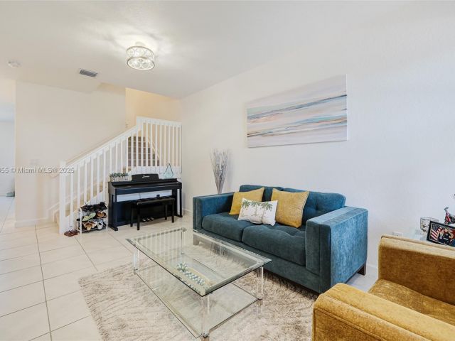 Продажа дома по адресу 12816 SW 235th Ter 12816 - фото 5628034