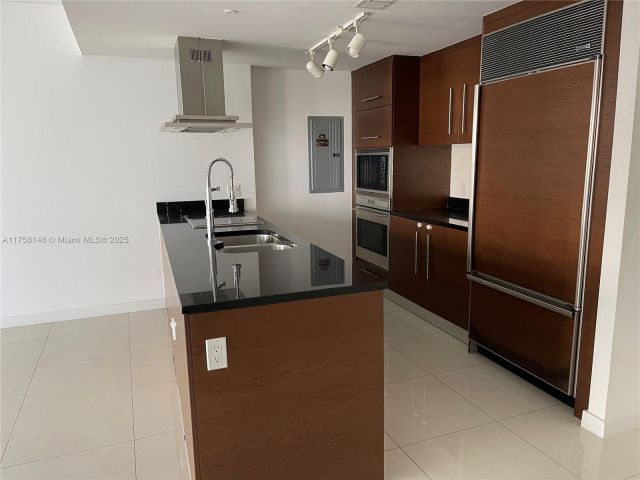 Продажа квартиры #819 - фото 5613623