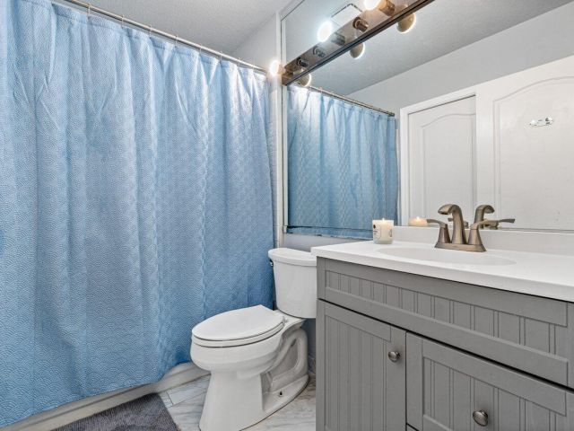 Продажа дома по адресу 9023 Baybury Lane - фото 5779102