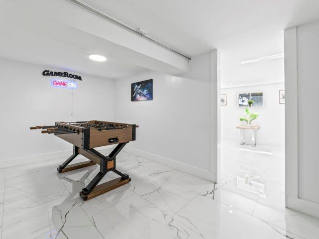 Продажа дома по адресу 1215 NE 200th St - фото 5970709