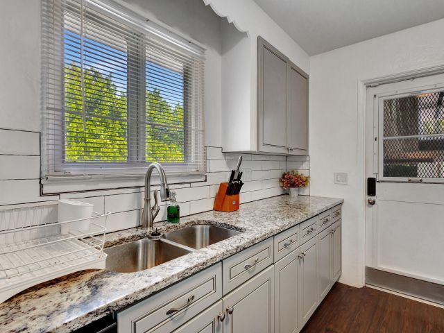 Продажа дома по адресу 513 45th Street - фото 5752210