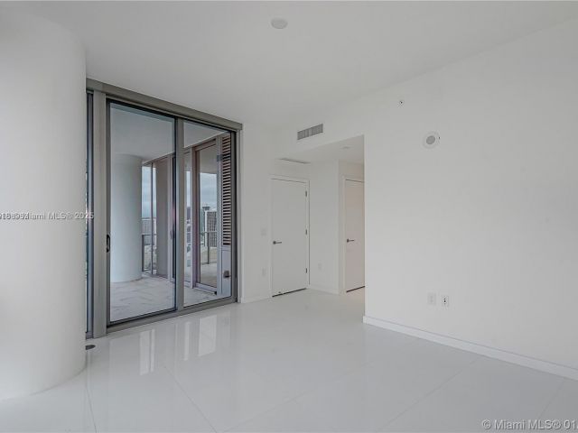 Продажа квартиры #2600 - фото 5639813