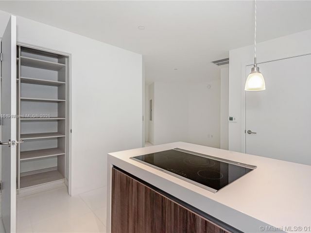 Продажа квартиры #2600 - фото 5639821