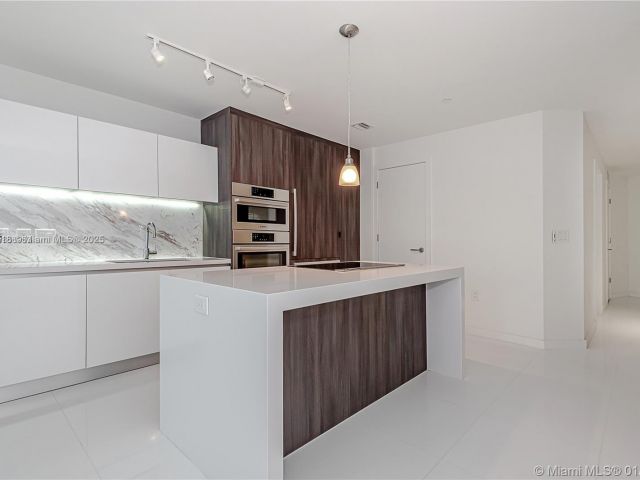 Продажа квартиры #2600 - фото 5639826