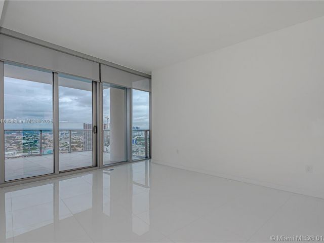 Продажа квартиры #2600 - фото 5639829