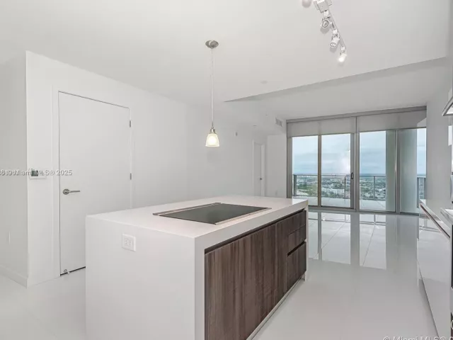 Продажа квартиры #2600 - фото 5639822