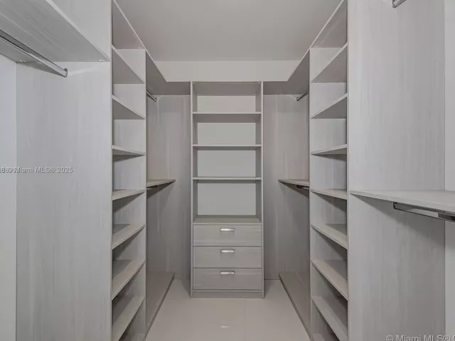 Продажа квартиры #2600 - фото 5639815