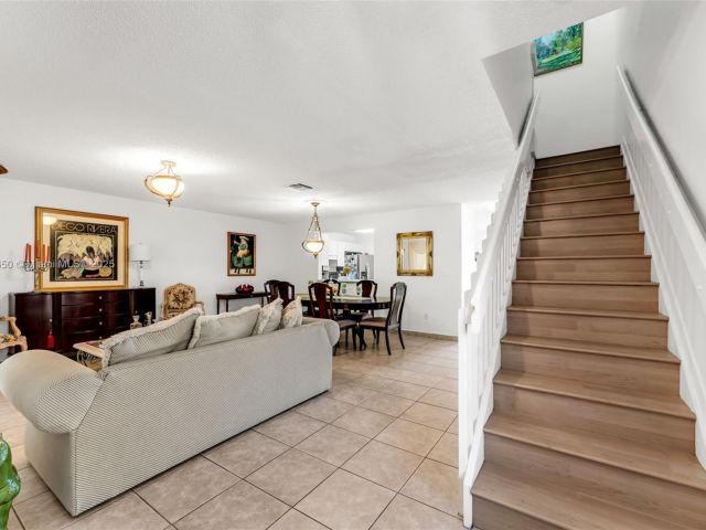 Продажа дома по адресу 11060 SW 153rd Ct - фото 6035156