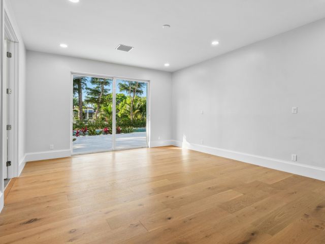 Продажа дома по адресу 4580 Oak Tree Court - фото 5755218