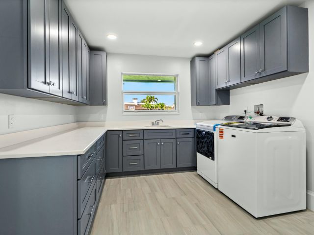 Продажа дома по адресу 4580 Oak Tree Court - фото 5755220