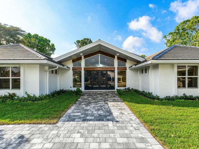 Продажа дома по адресу 4580 Oak Tree Court - фото 5755231