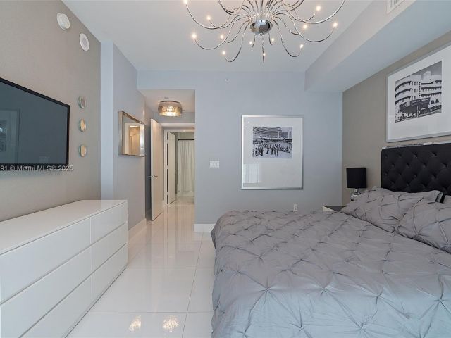 Продажа дома по адресу 2020 N Bayshore Dr TH 104 - фото 5655928