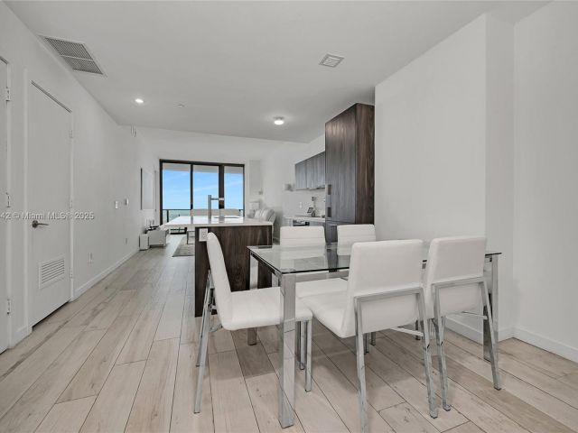 Продажа квартиры #4805 - фото 5654678