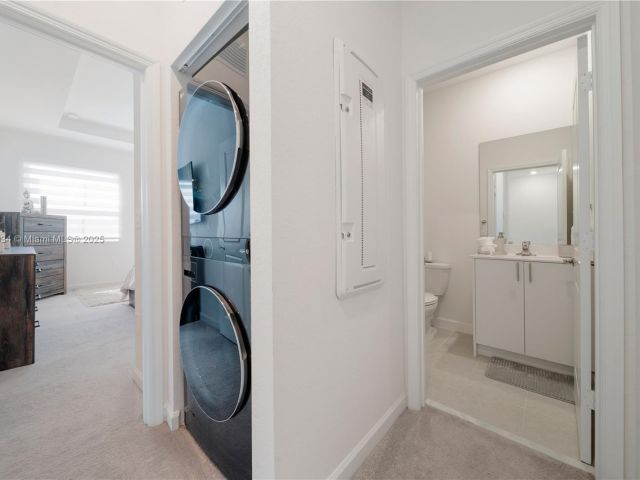 Продажа дома по адресу 26431 SW 148th Ave - фото 5598312