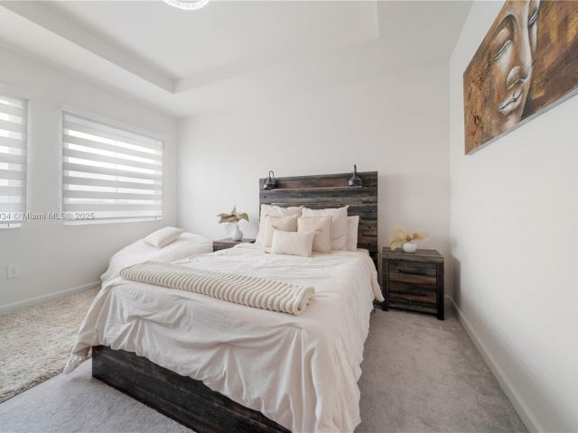 Продажа дома по адресу 26431 SW 148th Ave - фото 5598319