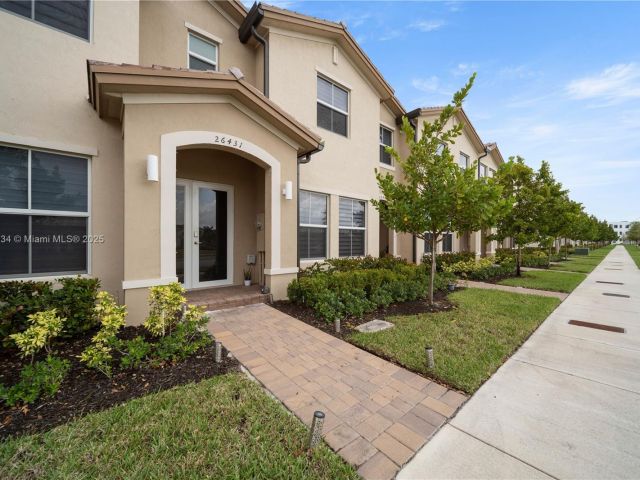 Продажа дома по адресу 26431 SW 148th Ave - фото 5598329