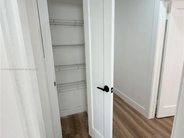 Продажа дома по адресу 580 NW 194th Ter - фото 5740027