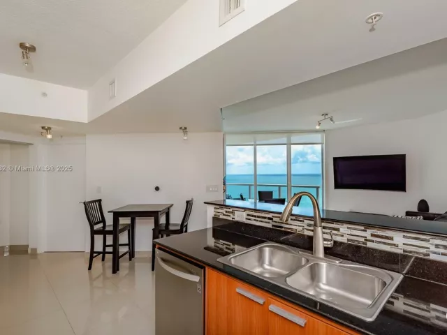 Продажа квартиры #1809 - фото 5637074