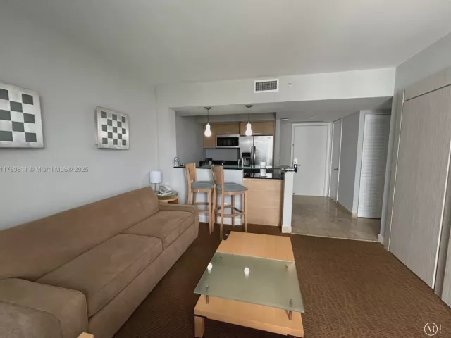 Продажа квартиры #1706 - фото 5777620