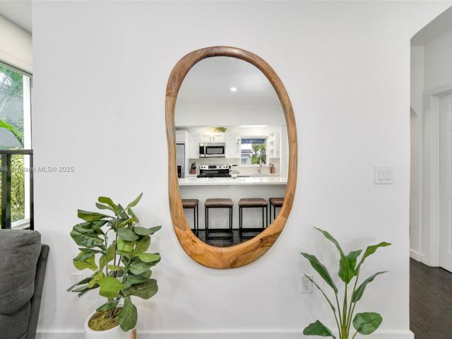 Дом в аренду по адресу 1745 SW 10th St - фото 6111655