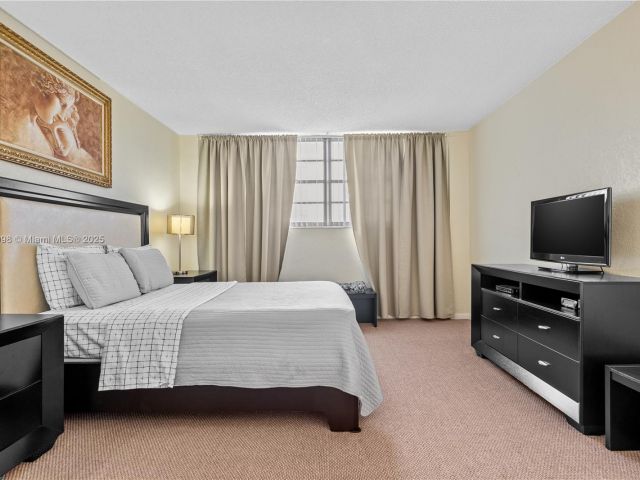 Продажа квартиры #614 - фото 7427425