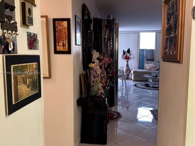 Продажа квартиры # - фото 5680804