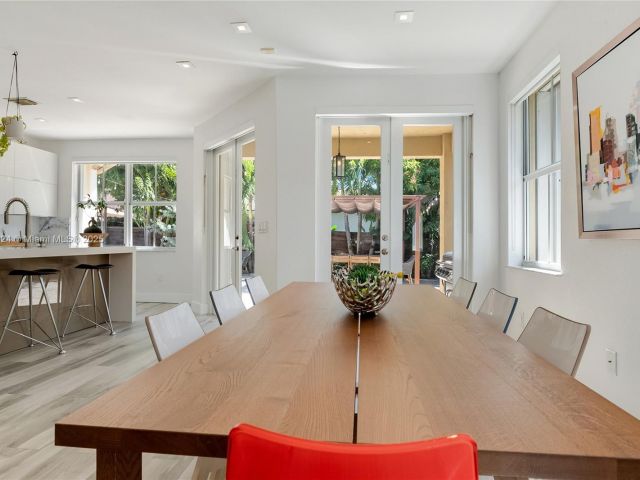 Продажа дома по адресу 8527 NW 111th Ct - фото 5705478