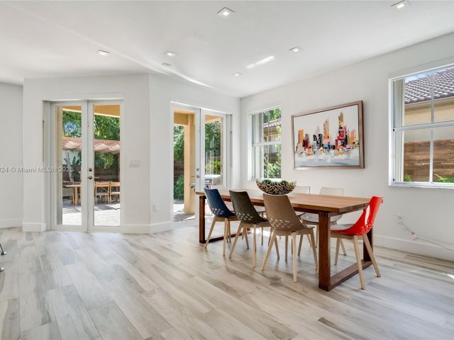 Продажа дома по адресу 8527 NW 111th Ct - фото 5705479