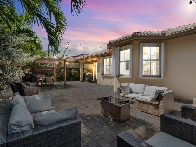 Продажа дома по адресу 8527 NW 111th Ct - фото 5705488