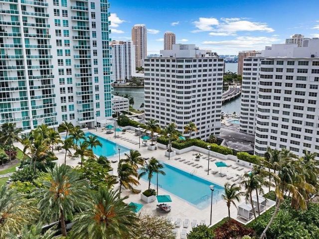 Продажа квартиры #3605 - фото 5768564