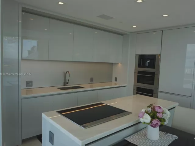 Продажа квартиры #3405 - фото 5658827