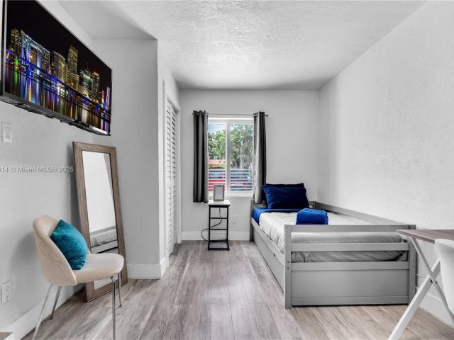 Продажа дома по адресу 231 NW 44th St - фото 5992913