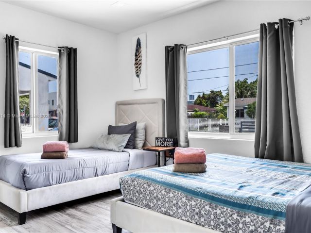 Продажа дома по адресу 231 NW 44th St - фото 5992920