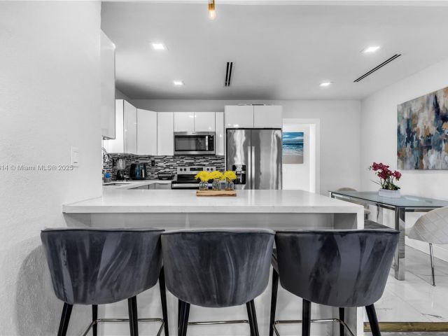 Продажа дома по адресу 231 NW 44th St - фото 5992930