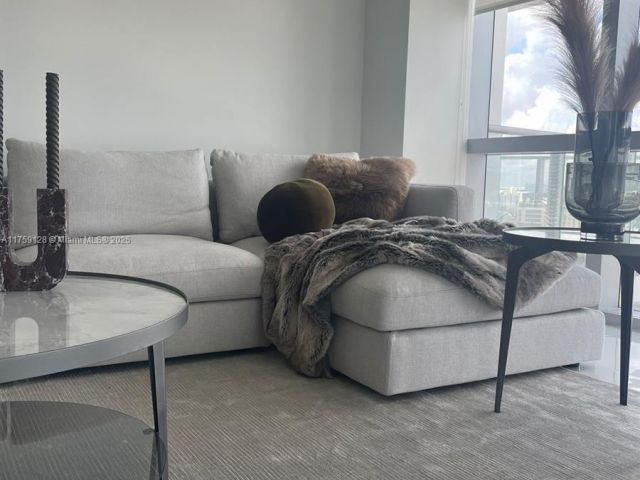 Продажа квартиры #1401 - фото 5639631