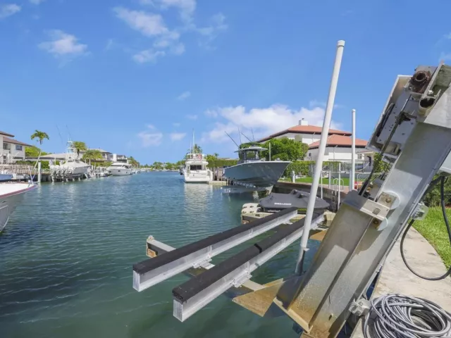 Продажа дома по адресу 1117 Bella Vista Ave - фото 5558421