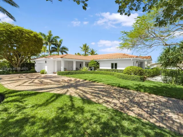 Продажа дома по адресу 1117 Bella Vista Ave - фото 5558427