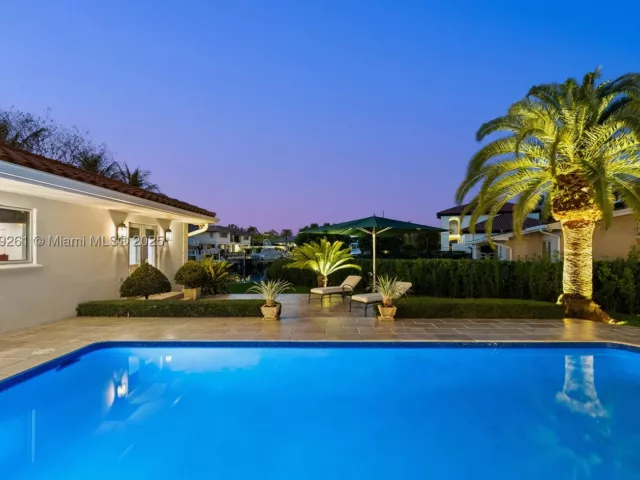 Продажа дома по адресу 1117 Bella Vista Ave - фото 9262814