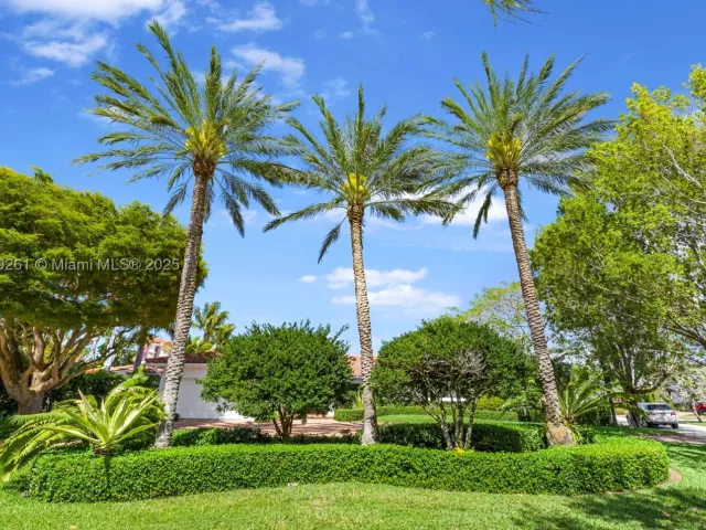 Продажа дома по адресу 1117 Bella Vista Ave - фото 9262821