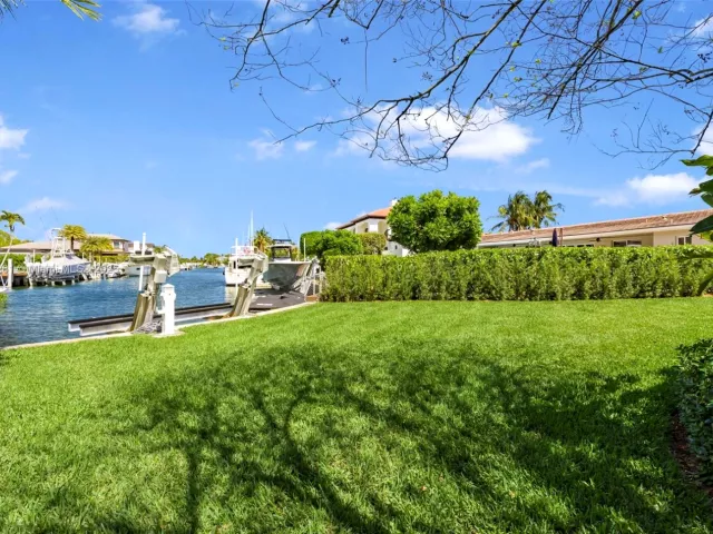 Продажа дома по адресу 1117 Bella Vista Ave - фото 5558419