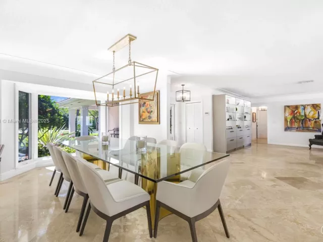 Продажа дома по адресу 1117 Bella Vista Ave - фото 5558411