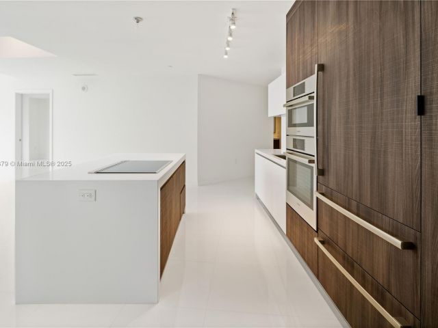 Продажа квартиры #4203 - фото 5639554