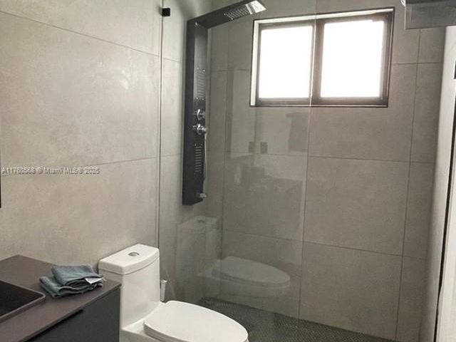 Продажа дома по адресу 19600 NE 19th Ave - фото 5885603